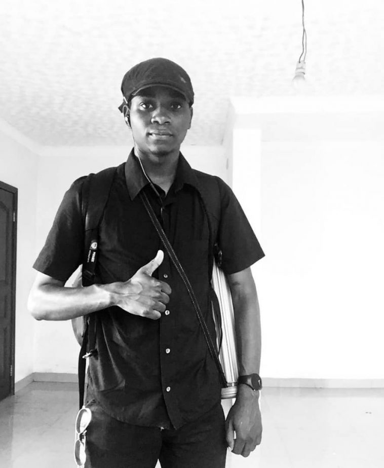 Elie Safari Baraka le jeune entrepreneur congolais qui fabrique des fer à repasser rechargeables